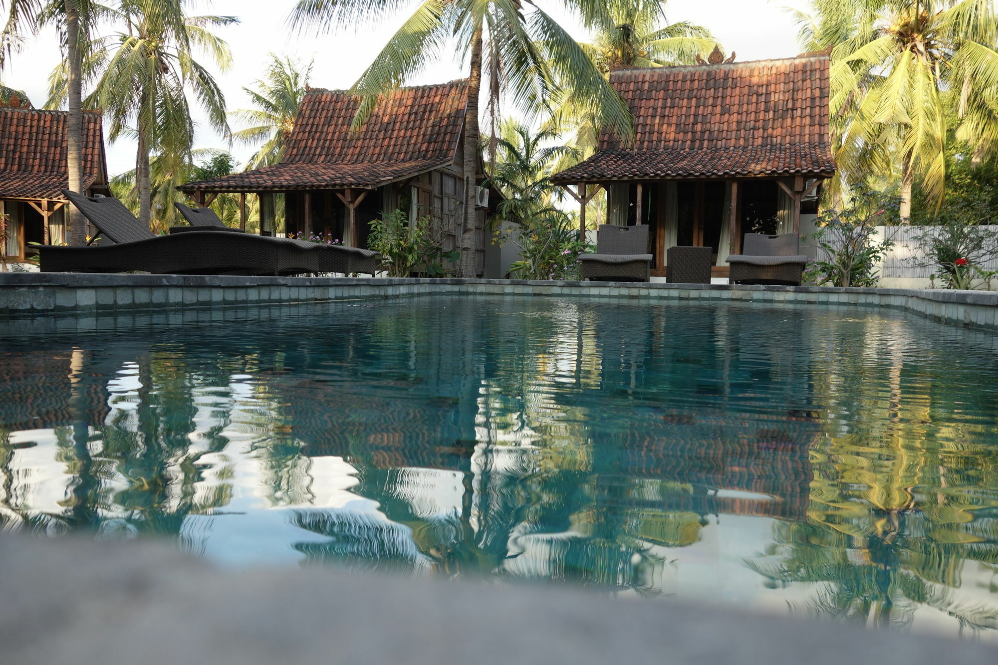 Coconut Garden Resort กีลีตราวางัน ภายนอก รูปภาพ