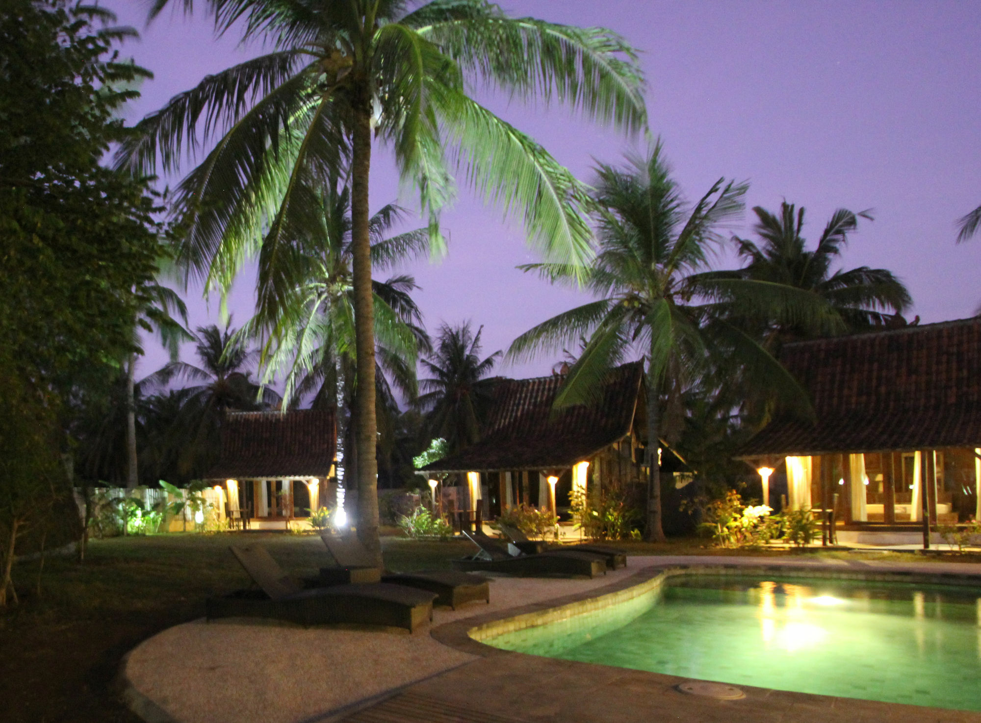 Coconut Garden Resort กีลีตราวางัน ภายนอก รูปภาพ