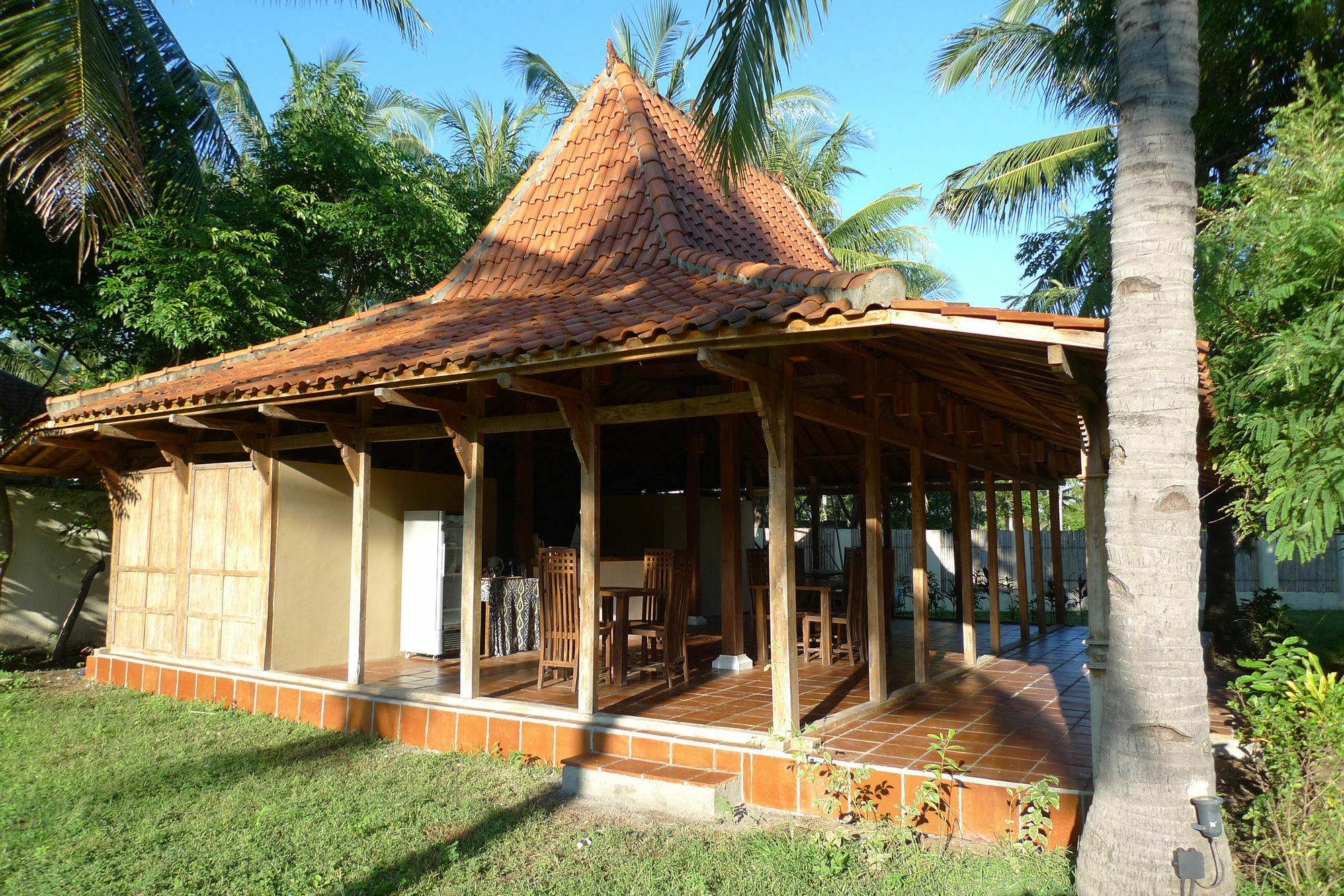 Coconut Garden Resort กีลีตราวางัน ภายนอก รูปภาพ